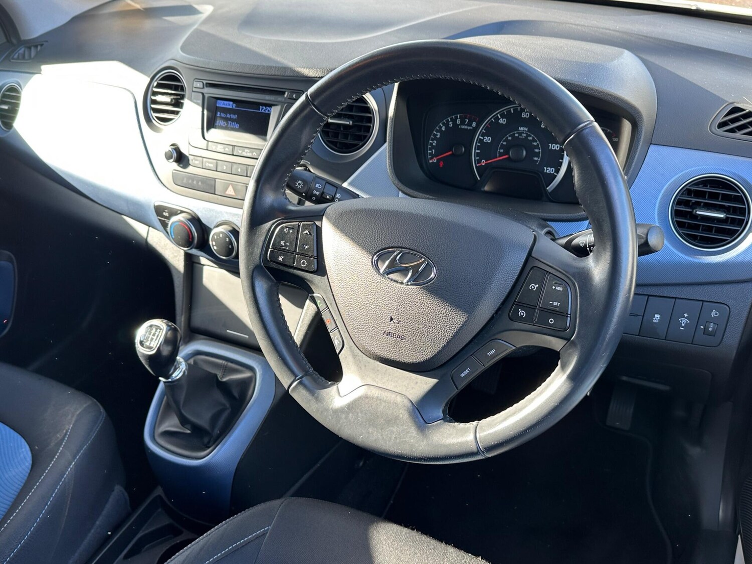 Used Hyundai i10 for sale - 77351574: Photo 9