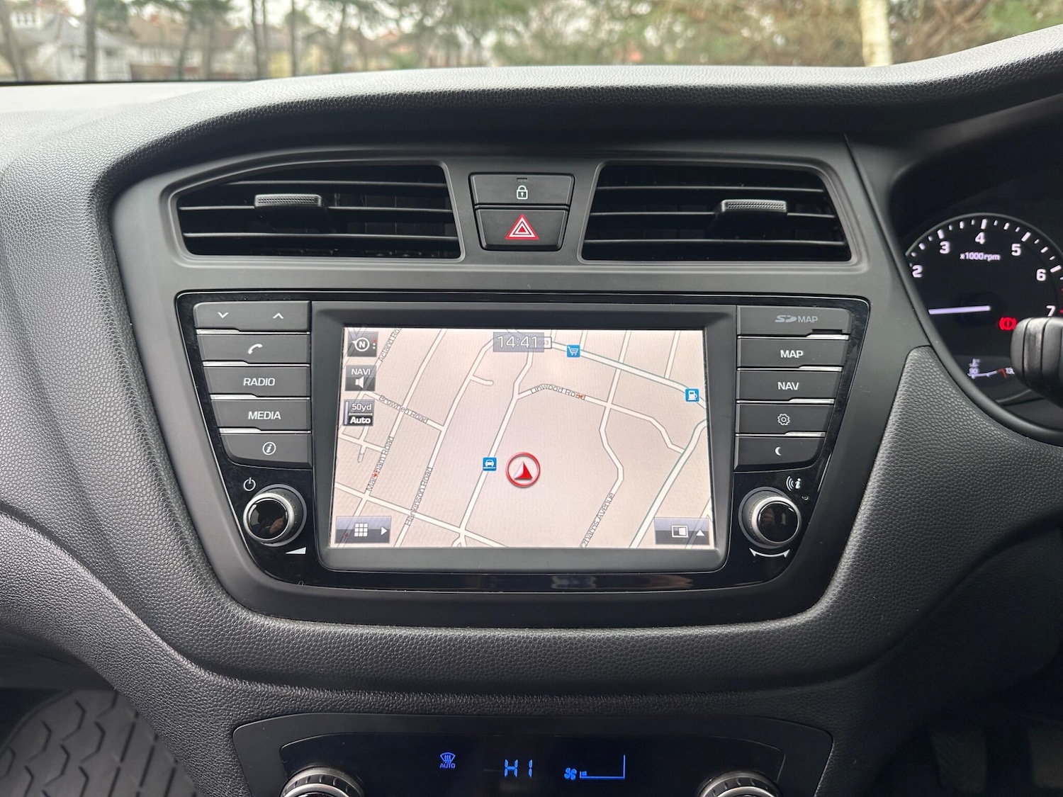 Used Hyundai i20 2017 for sale - 77704611: Photo 14