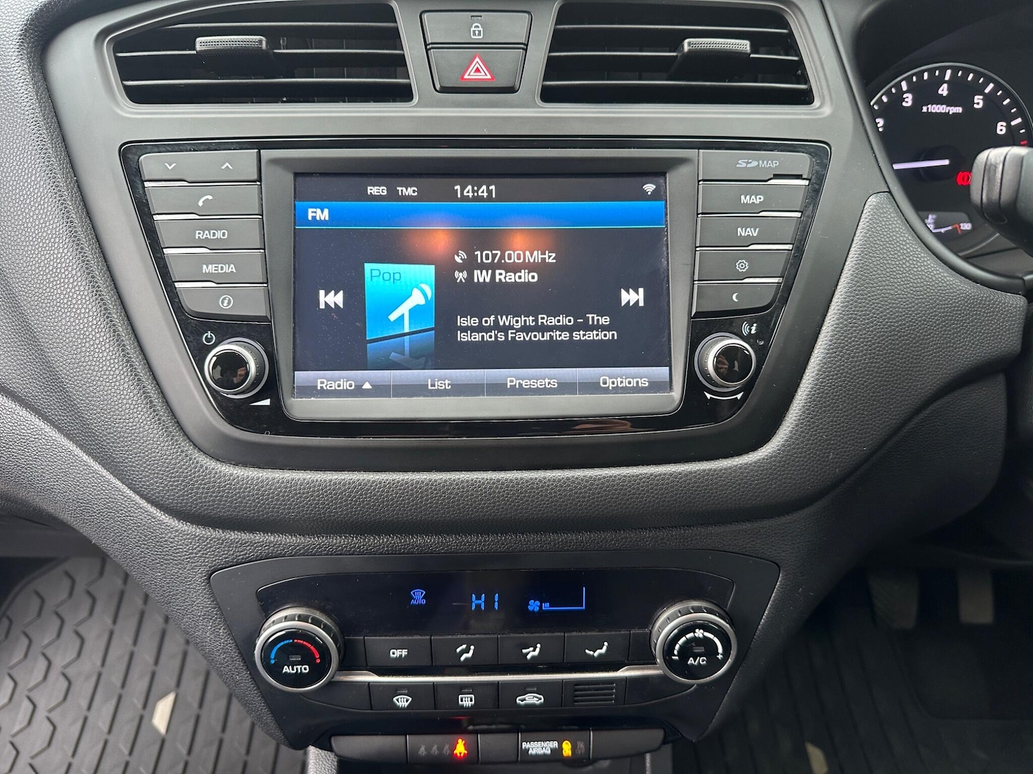 Used Hyundai i20 2017 for sale - 77704611: Photo 16