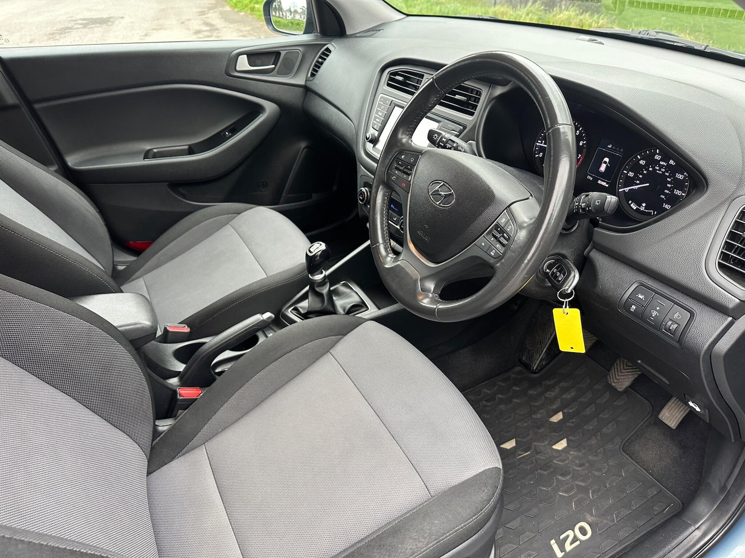 Used Hyundai i20 2017 for sale - 77704611: Photo 6