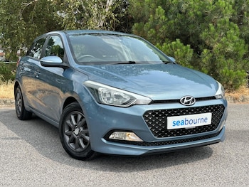 Used Hyundai i20 2017 for sale - 79279318: Photo
