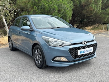 Used Hyundai i20 2017 for sale - 79279318: Photo