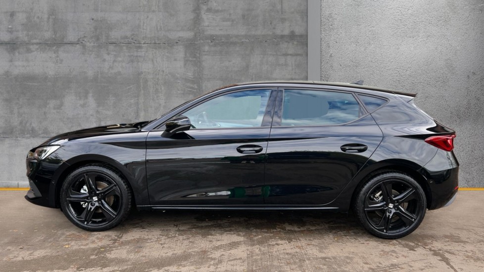 Used SEAT Leon 2025 for sale - 76556893: Photo 9