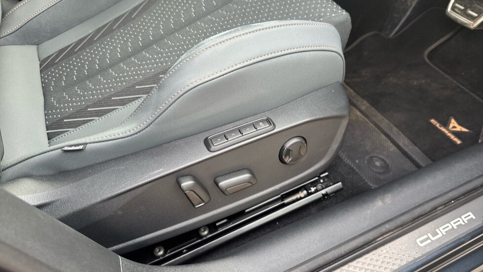 Used Cupra Leon 2025 for sale - 76966552: Photo 38