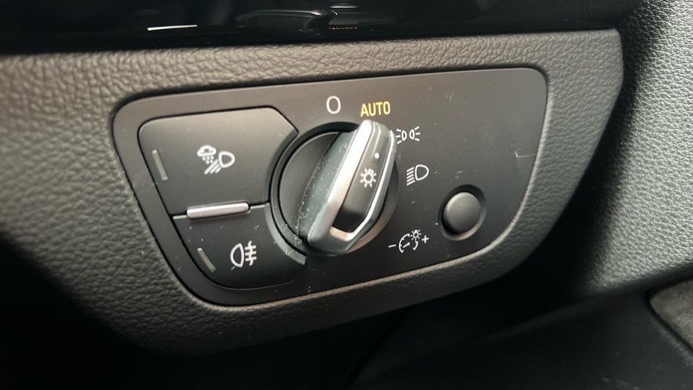 Used Audi Q5 2020 for sale - 76092159: Photo 33