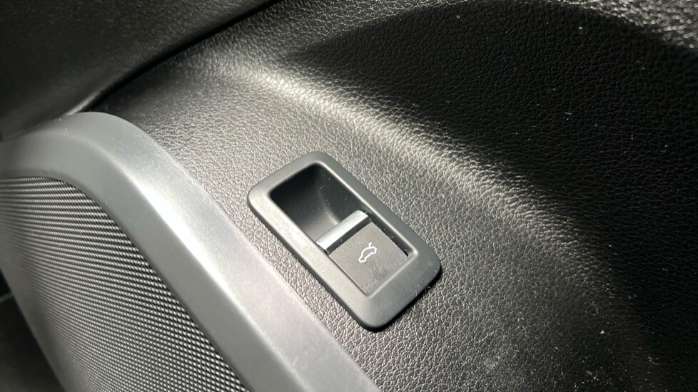 Used Audi Q5 2020 for sale - 76092159: Photo 34
