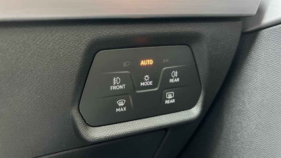 Used SEAT Leon 2025 for sale - 76479878: Photo 35