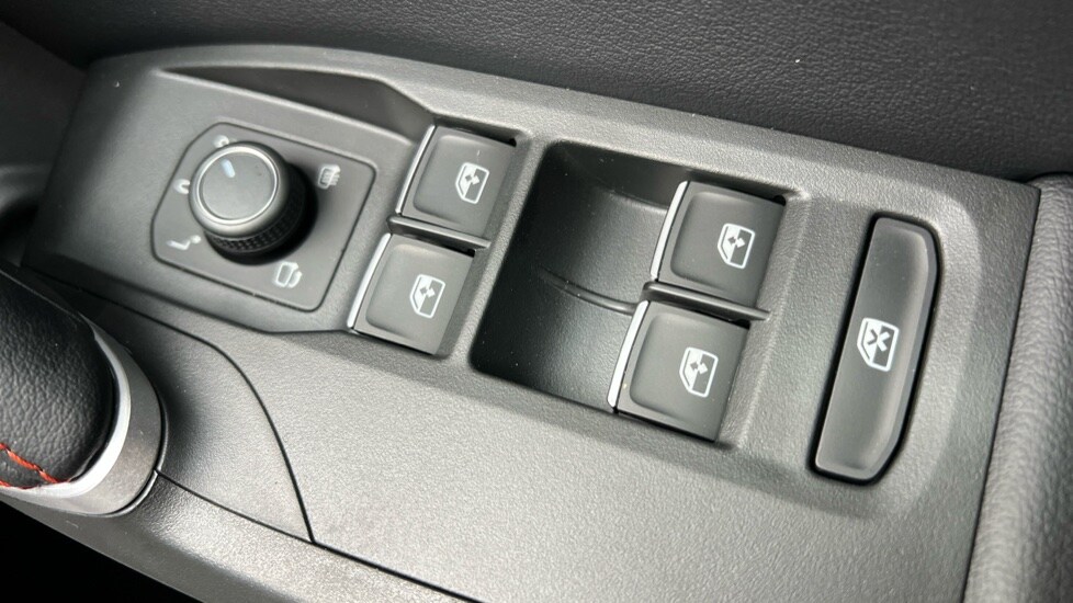 Used SEAT Leon 2025 for sale - 76479878: Photo 37