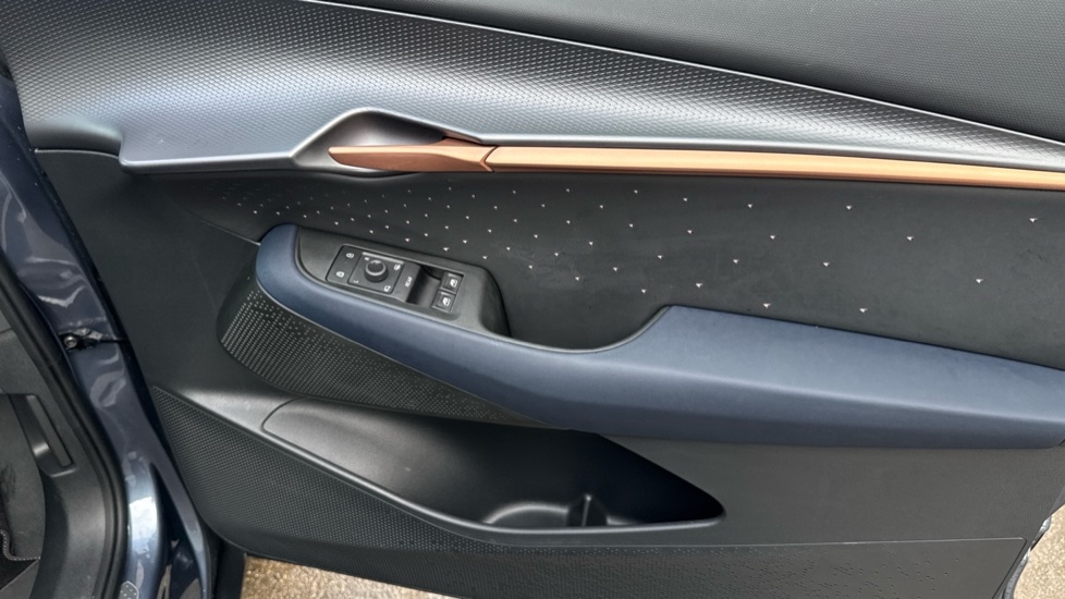 Used Cupra Tavascan 2025 for sale - 76826700: Photo 36