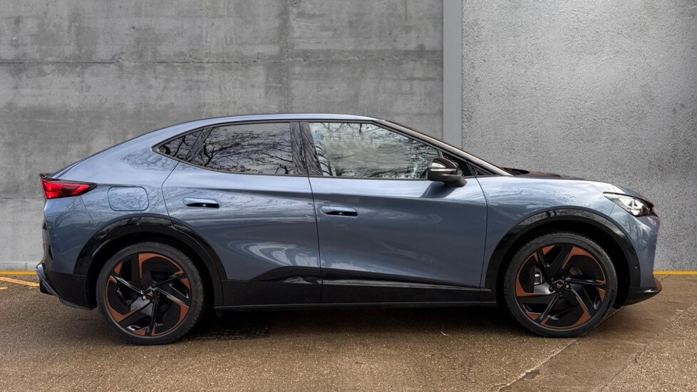 Used Cupra Tavascan 2025 for sale - 76826700: Photo 4