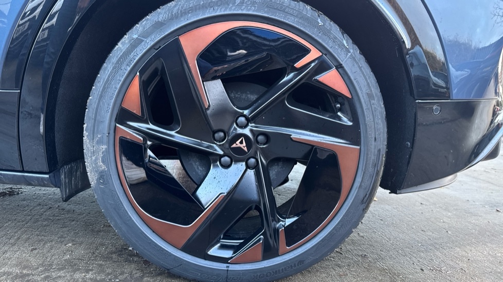 Used Cupra Tavascan 2025 for sale - 76826700: Photo 5