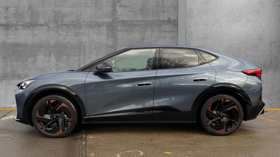 Used Cupra Tavascan 2025 for sale - 76826700: Photo 9