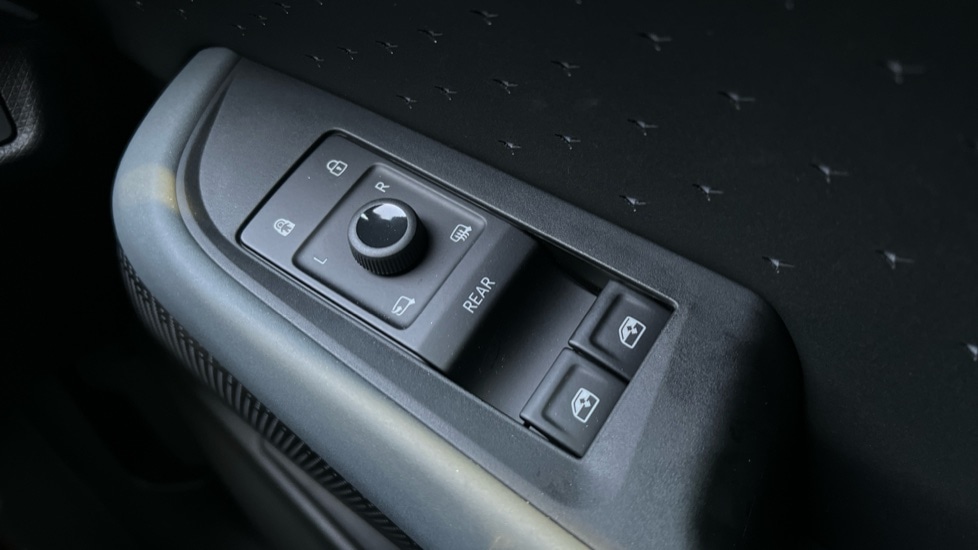 Used Cupra Tavascan 2025 for sale - 76881855: Photo 36