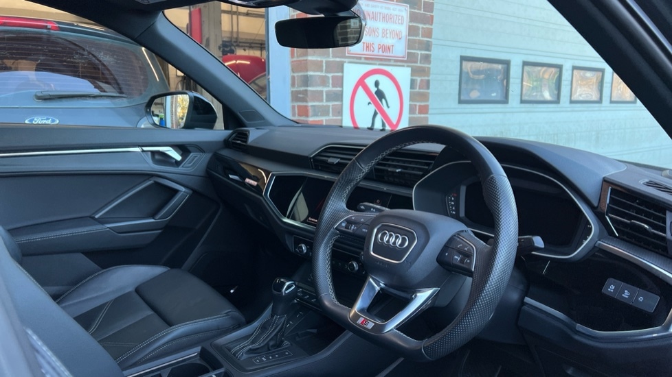 Used Audi Q3 2024 for sale - 76873003: Photo 9