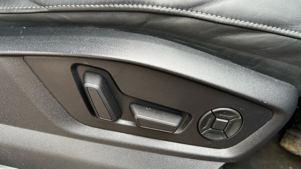 Used Audi Q7 2021 for sale - 76888871: Photo 32