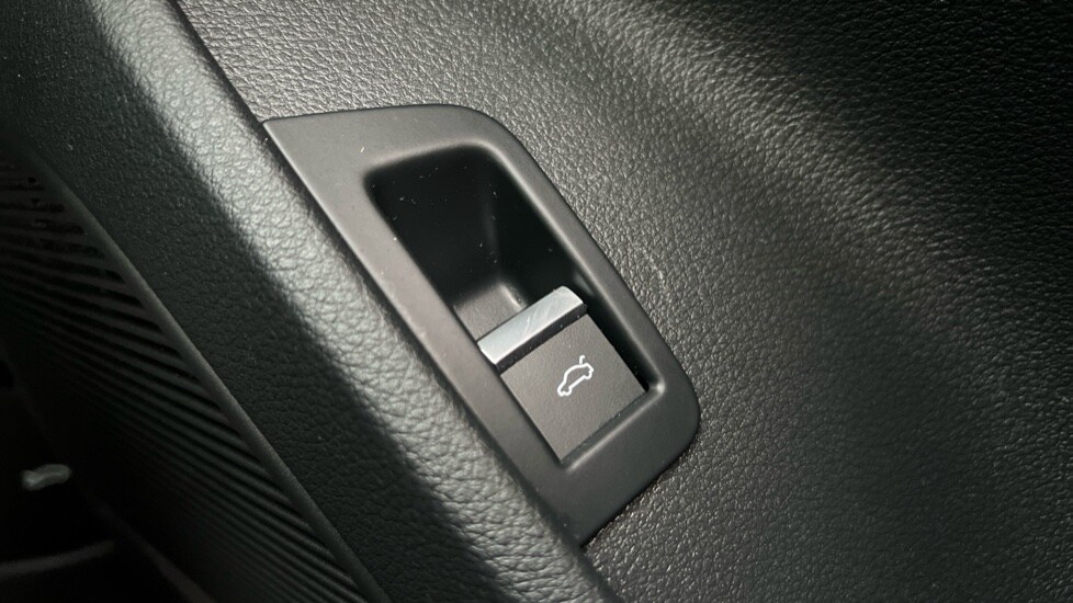 Used Audi Q7 2021 for sale - 76888871: Photo 33