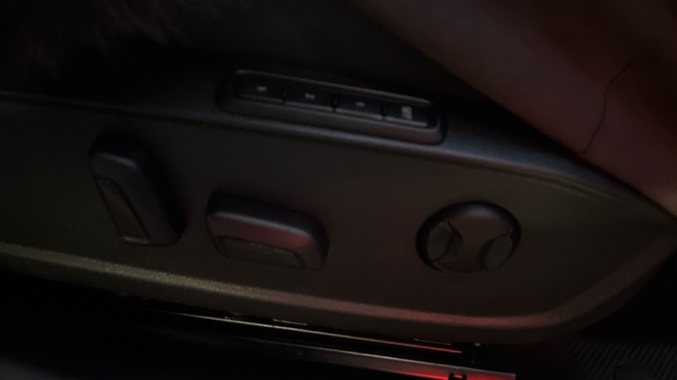 Used Cupra Leon 2025 for sale - 76597913: Photo 43