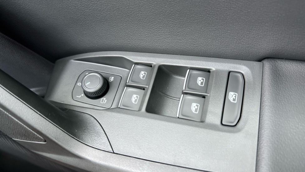 Used SEAT Leon 2025 for sale - 76479678: Photo 30