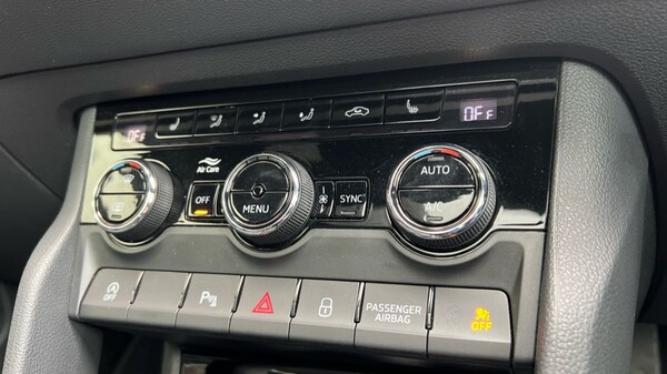 Used Skoda Karoq 2020 for sale - 76130383: Photo 34