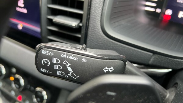 Used Skoda Karoq 2020 for sale - 76130383: Photo 41
