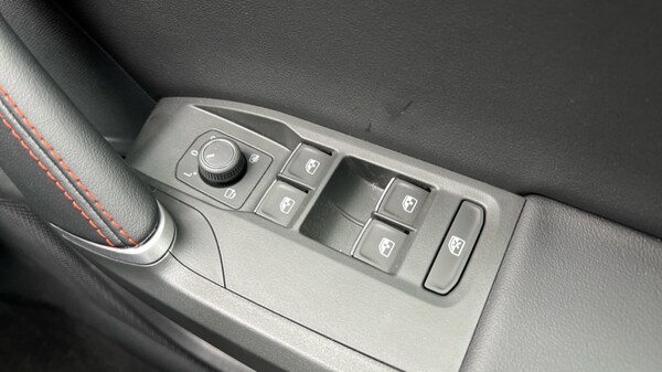 Used SEAT Leon 2025 for sale - 75472040: Photo 36