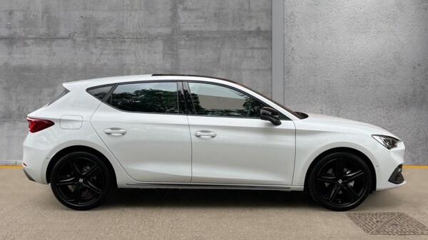 Used SEAT Leon 2025 for sale - 75472040: Photo 4