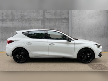 Used SEAT Leon 2025 for sale - 75472040: Photo