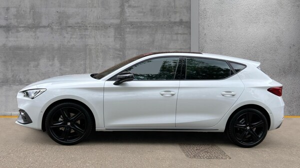 Used SEAT Leon 2025 for sale - 75472040: Photo 9