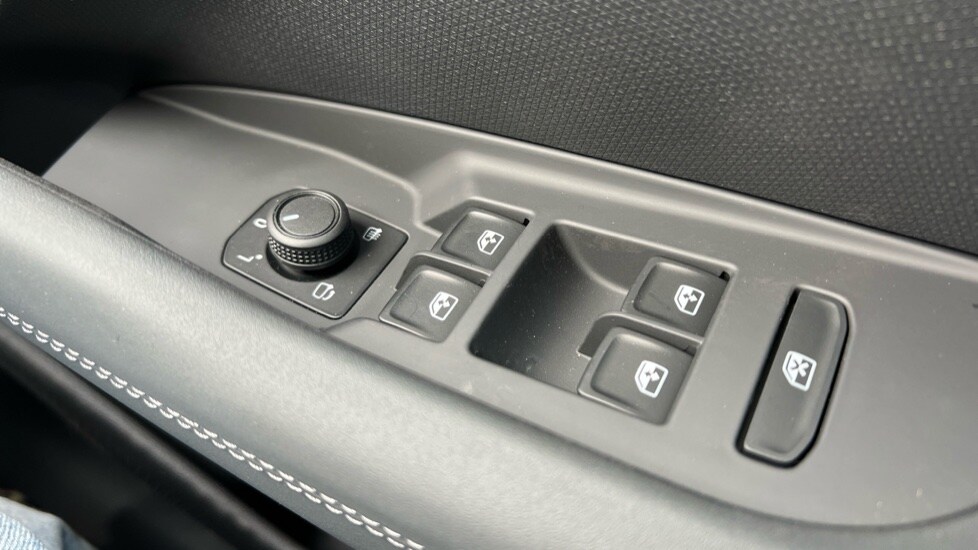 Used Cupra Terramar 2025 for sale - 75664995: Photo 41