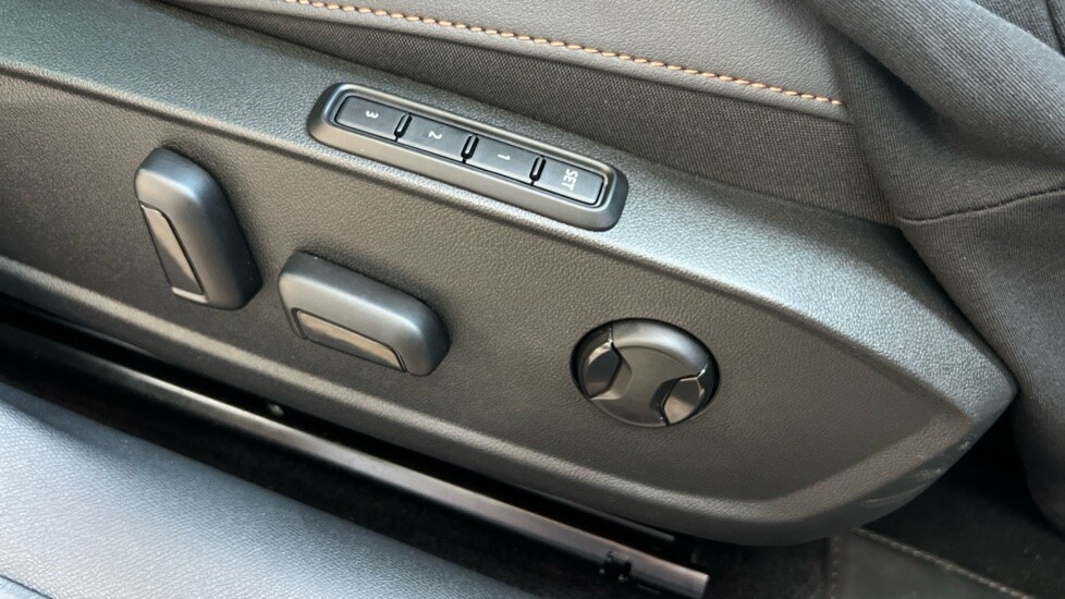 Used Cupra Leon 2025 for sale - 76533744: Photo 42