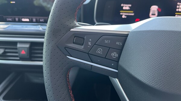 Used SEAT Leon 2025 for sale - 75197179: Photo 30