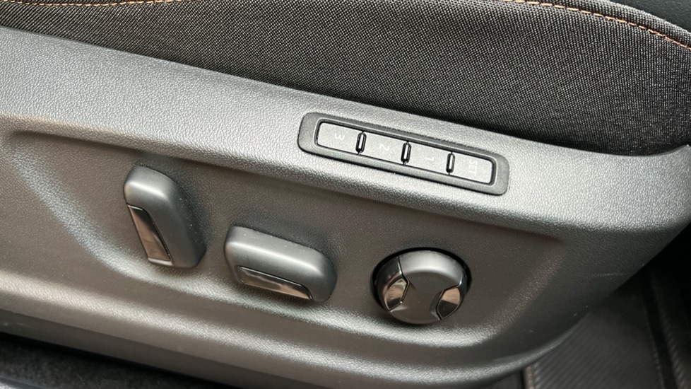 Used Cupra Ateca 2025 for sale - 76265618: Photo 40