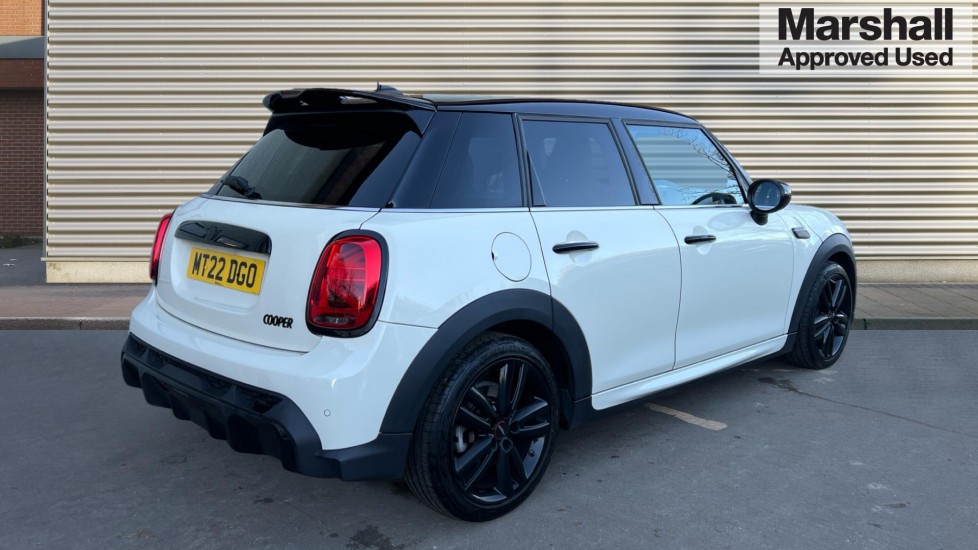 Used MINI Hatch 2022 for sale - 76615111: Photo 3