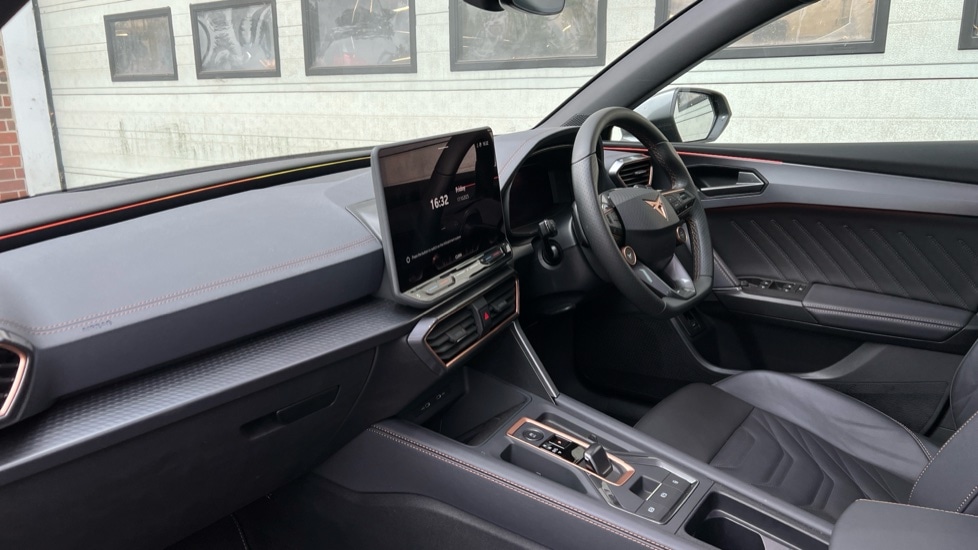 Used Cupra Leon 2025 for sale - 76597889: Photo 10