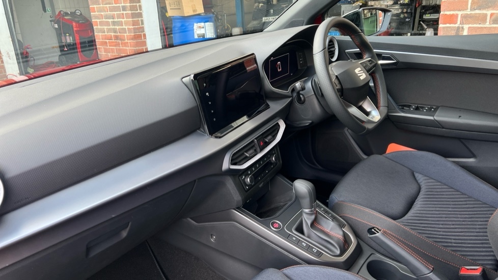 Used SEAT Arona 2025 for sale - 76999500: Photo 2