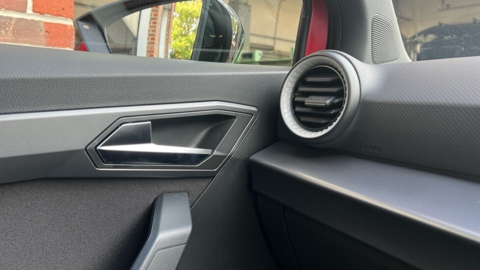 Used SEAT Arona 2025 for sale - 76999500: Photo 35