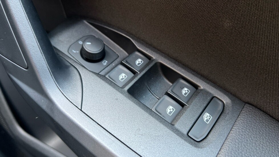 Used SEAT Arona 2025 for sale - 76999500: Photo 43