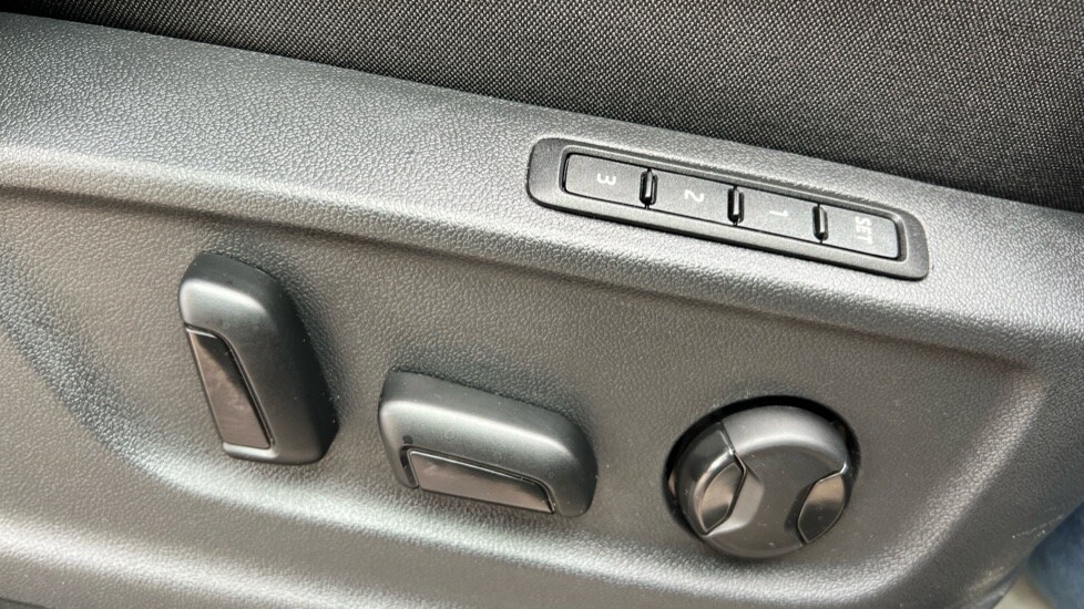 Used Cupra Ateca 2024 for sale - 75726079: Photo 45