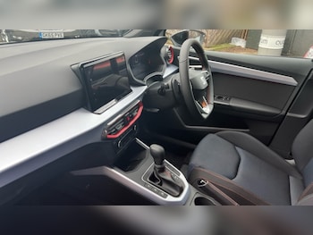 Used SEAT Arona 2025 for sale - 76842156: Photo