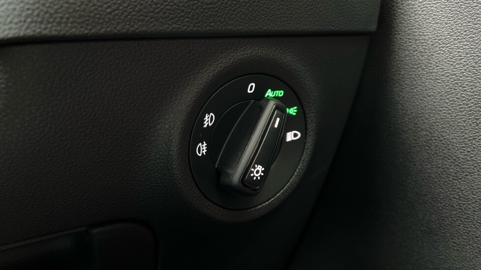 Used Skoda Karoq 2023 for sale - 76116746: Photo 29