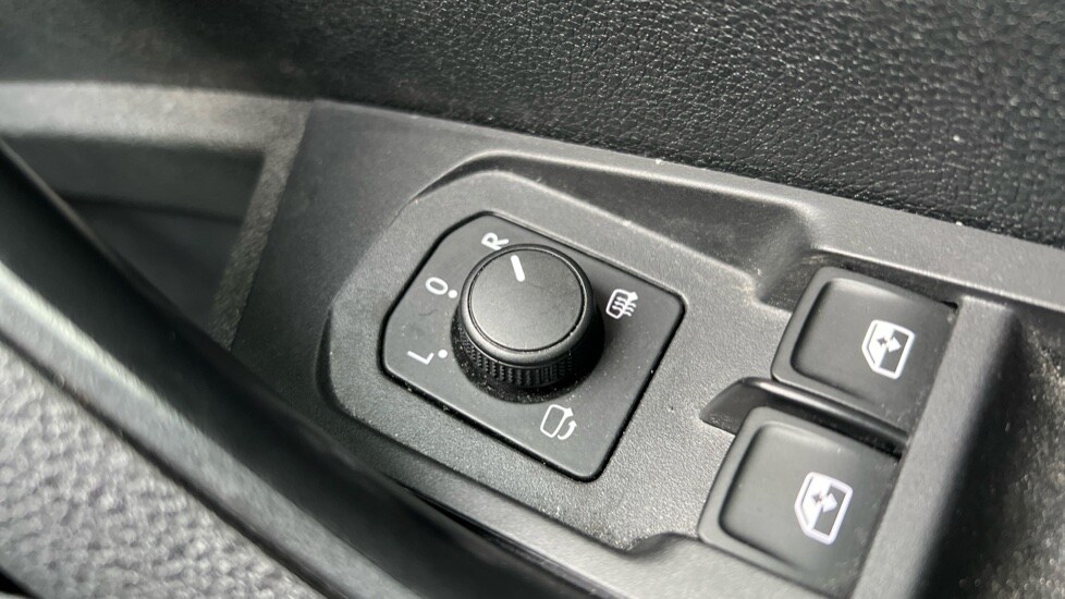 Used Skoda Karoq 2023 for sale - 76116746: Photo 30