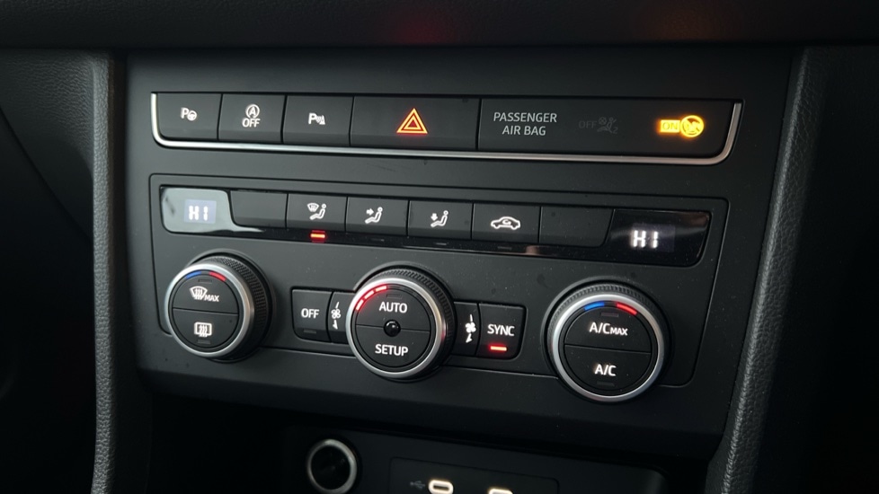 Used SEAT Ateca 2024 for sale - 76826702: Photo 32