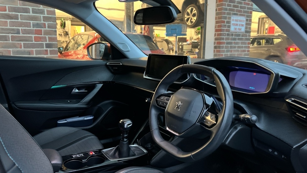 Used Peugeot 2008 2021 for sale - 76881696: Photo 9