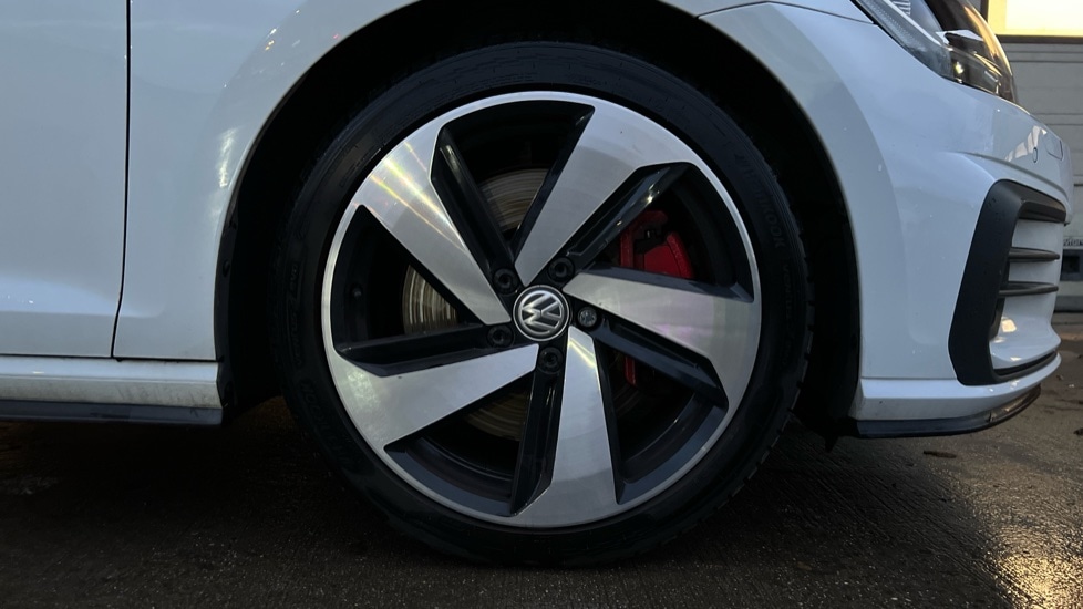 Used Volkswagen Golf 2019 for sale - 76907915: Photo 20