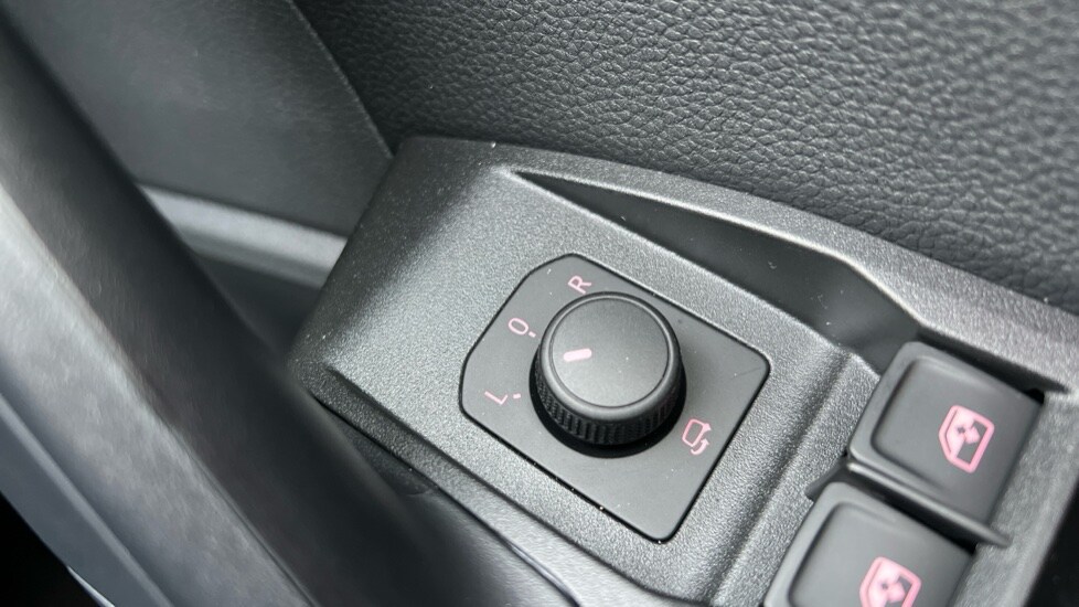 Used SEAT Arona 2025 for sale - 76567921: Photo 31