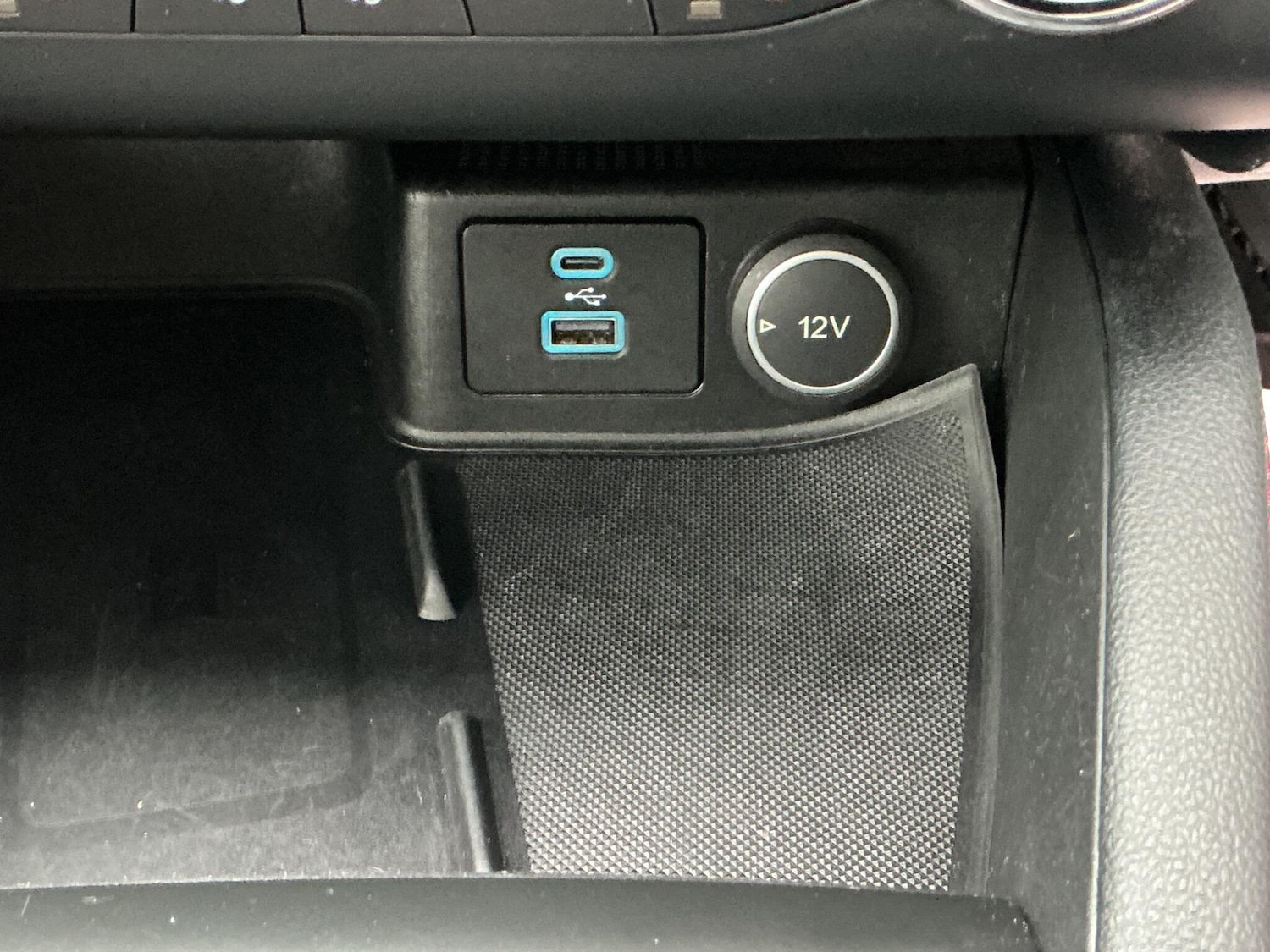 Used Ford Kuga 2020 for sale - 76136523: Photo 25