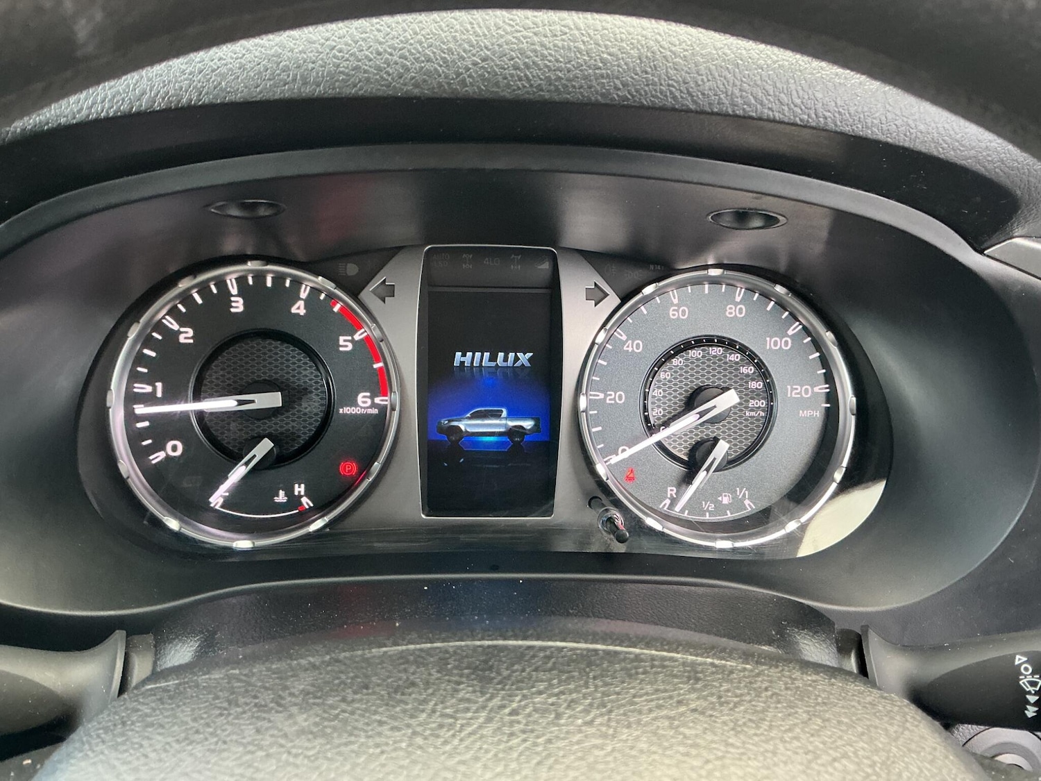 Used Toyota Hilux 2021 for sale - 76282839: Photo 18