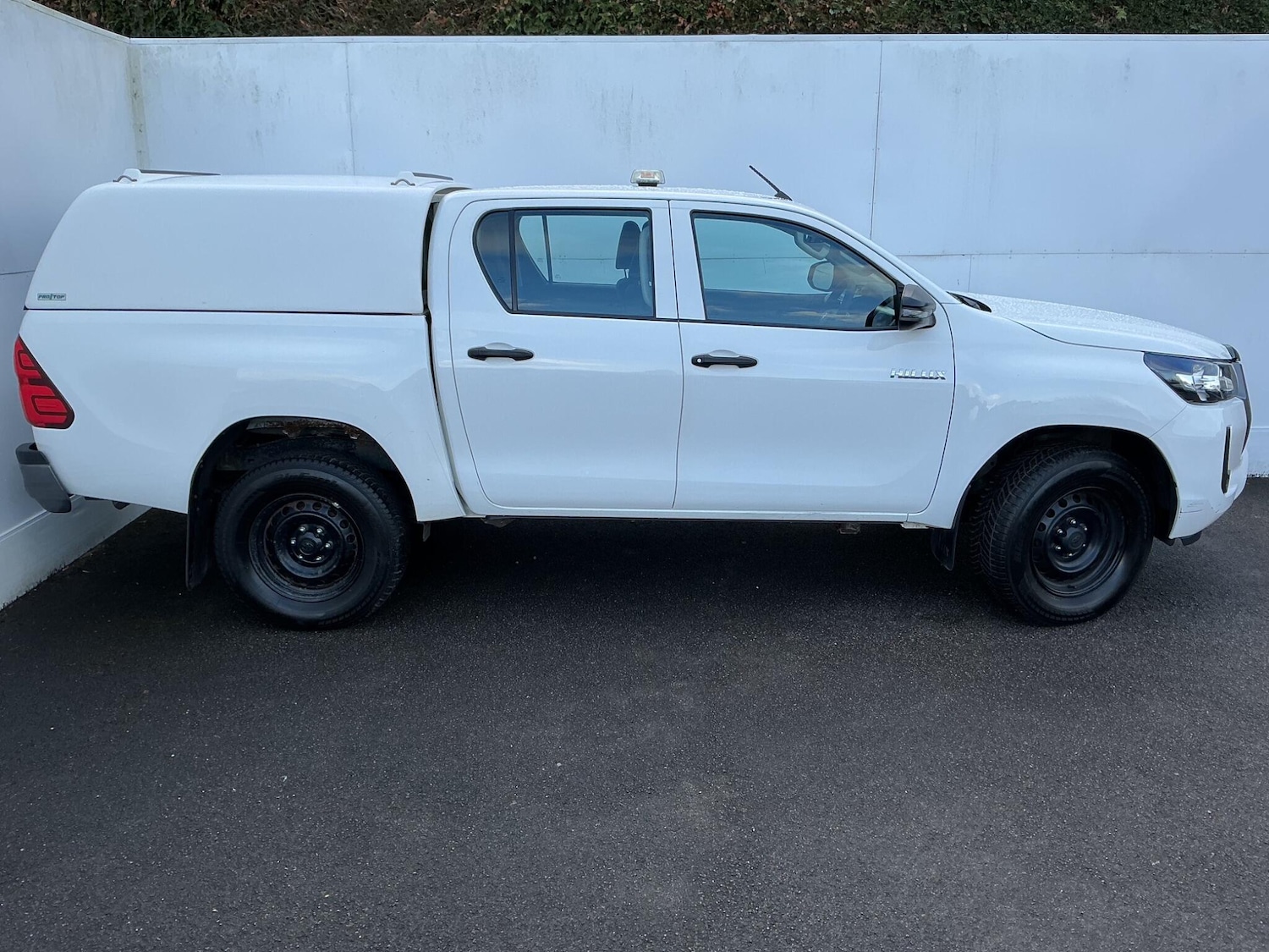 Used Toyota Hilux 2021 for sale - 76282839: Photo 2