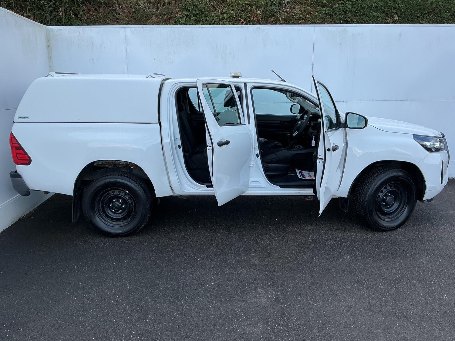 Used Toyota Hilux 2021 for sale - 76282839: Photo 22