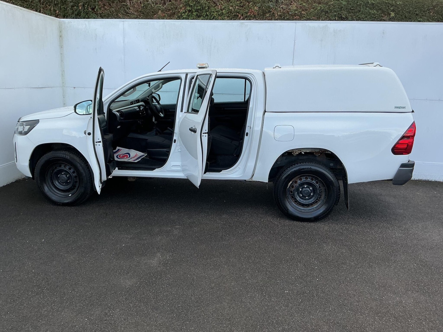 Used Toyota Hilux 2021 for sale - 76282839: Photo 23